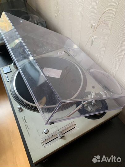 Проигрыватель винила Technics
