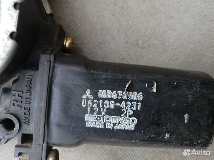 Стеклоподъёмник передний правый для Mitsubishi RVR