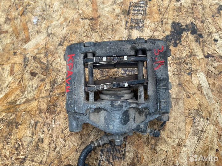 Задние суппорта Toyota Crown S200 GWS204