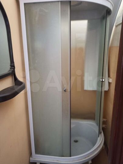 Комната 18,9 м² в 4-к., 2/4 эт.