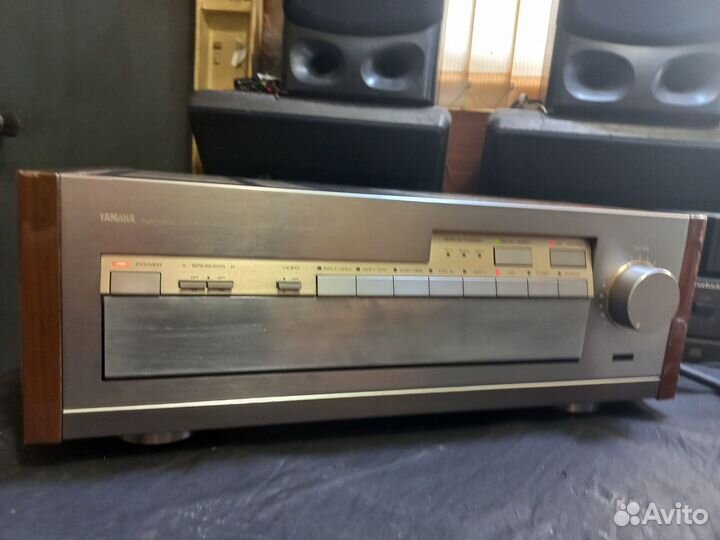 Усилитель Yamaha AX-2000