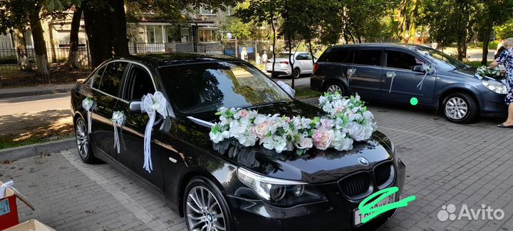 Украшение на свадебное авто