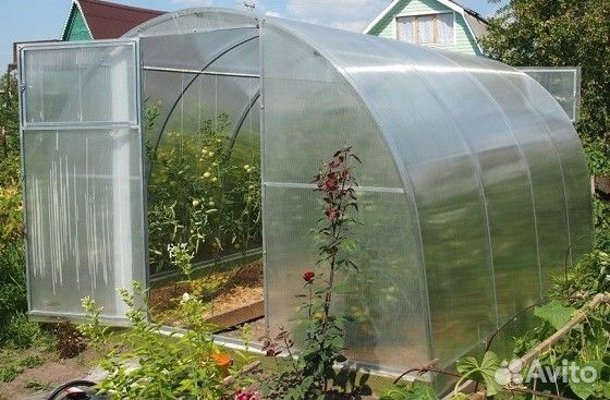 Теплица урожайная арочная из дуги 25х25