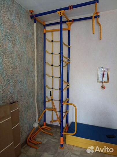 Шведская стенка, спортивный уголок