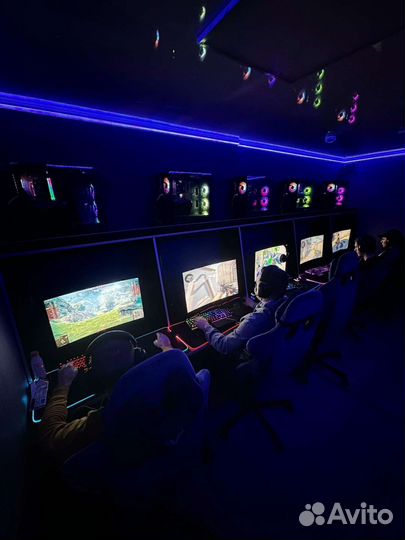 Администратор в компьютерный клуб