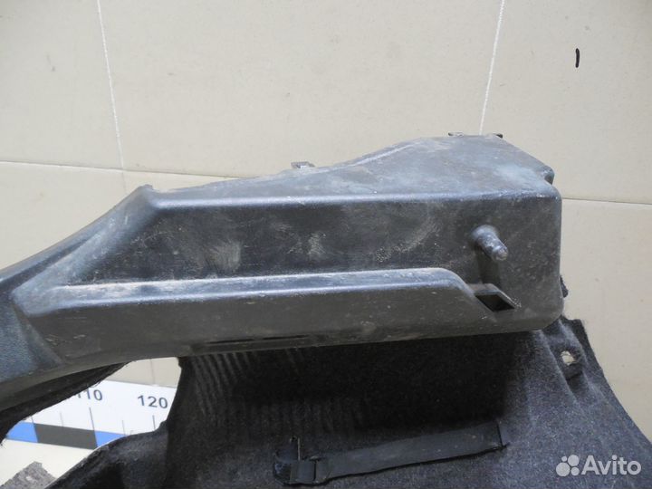 Обшивка багажника Auris (E15) 2006-2012