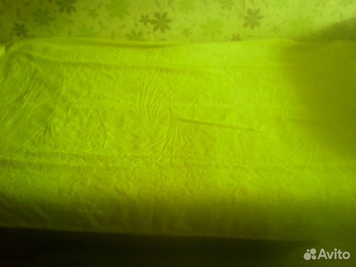 Фартуки, полотенца, скатерти, одеяло/матрац