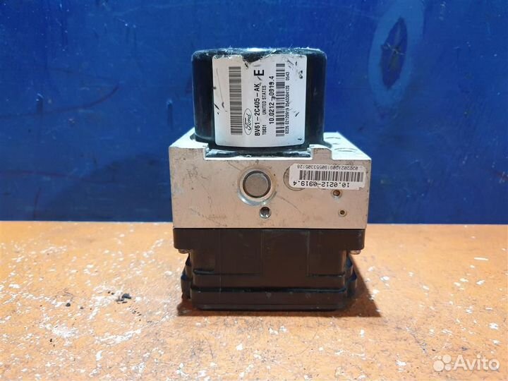 Блок абс ABS Ford Focus 3 2011-2014 BV612C405AK