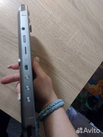 Игровая консоль