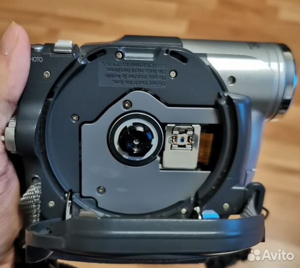 Видеокамера mini dvd Hitachi DZ-GX 3200 A