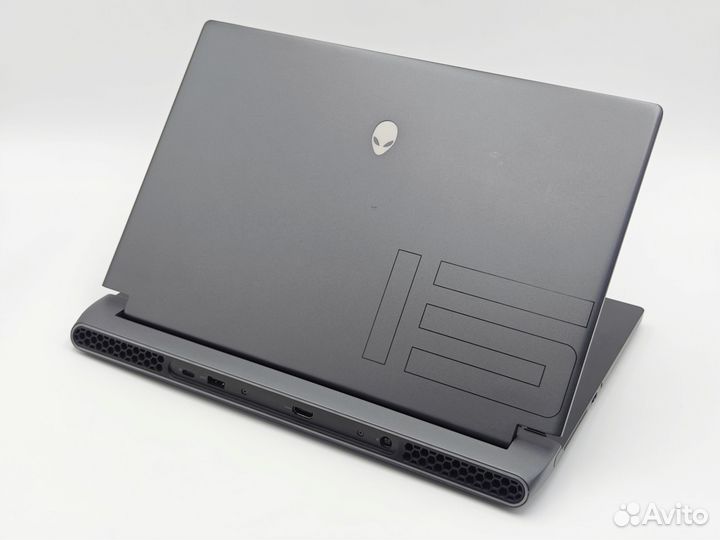 Alienware M15 R5 15