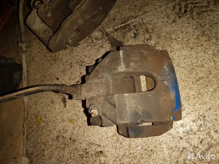 Полный комплект тормозных суппортов volvo xc90