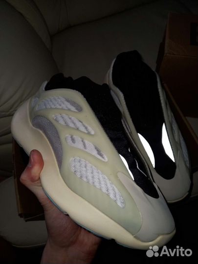 Adidas yeezy 700 v3 azael 39 размер