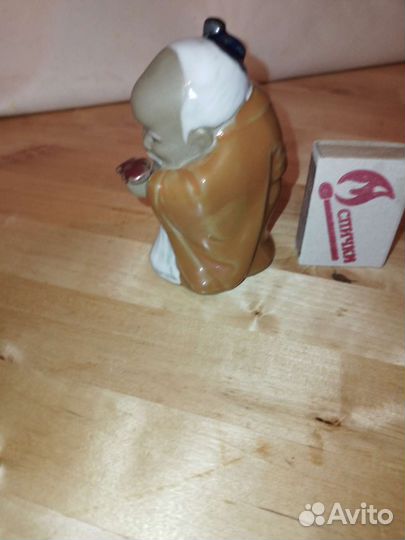 Фарфоровые статуэтки