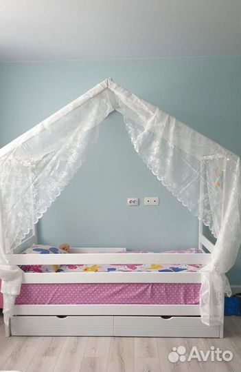Детская кровать домик