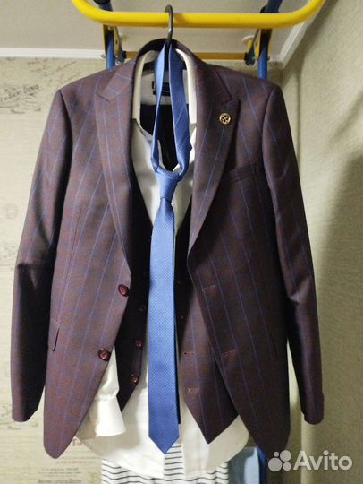 Костюм мужской