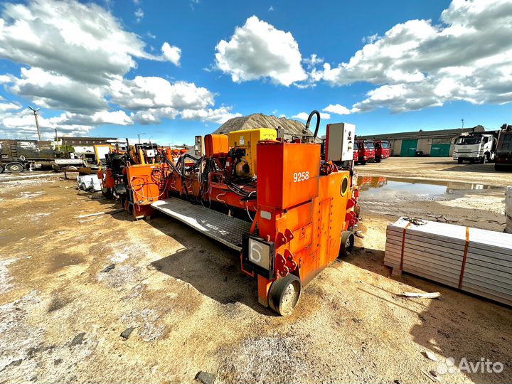 Укладчик литого асфальта AGT GEB 8000T