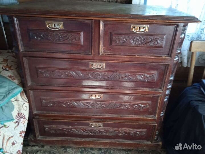 Комод старинный антикварный из красного дерева