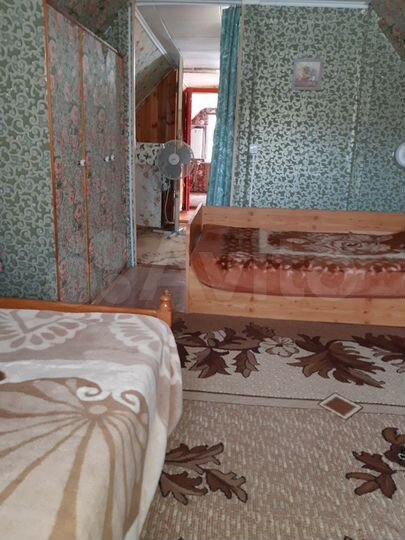 Комната 60 м² в 4-к., 2/2 эт.