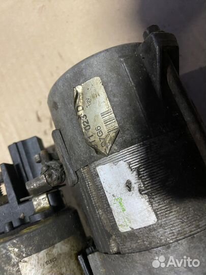 Стартер Audi A8 D3 4.2 078911023D