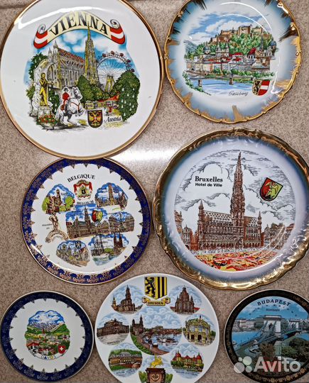 Сувенирные тарелки из разных стран
