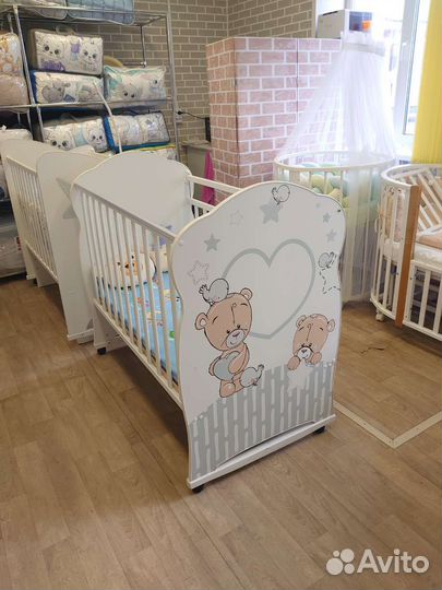 Детская кровать с витрины