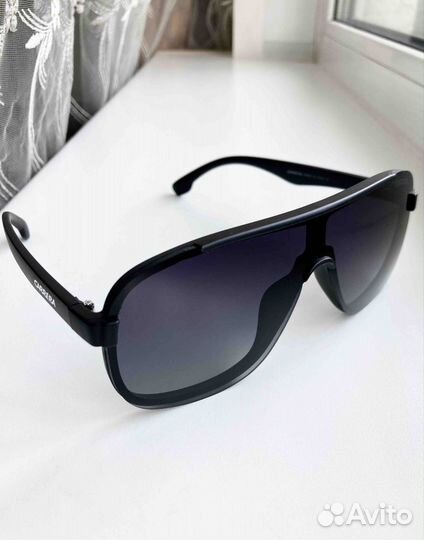 Очки Carrera спортивные солнцезащитные