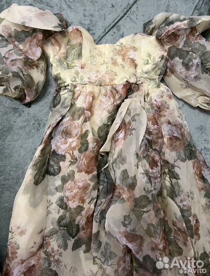 Роскошное платье