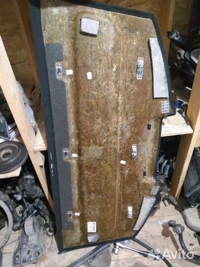 Задняя полка Skoda Superb 1