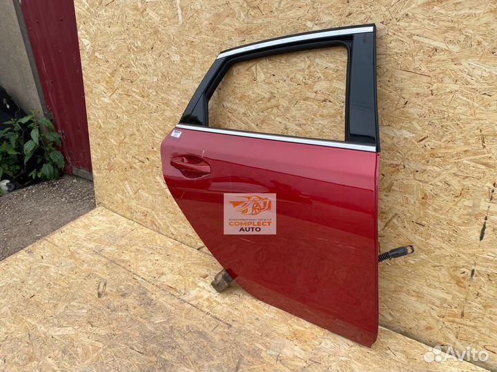 Дверь задняя правая Kia Proceed (2018-2021)