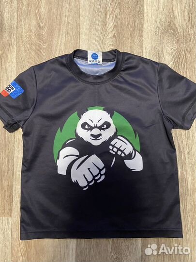 Командная футболка