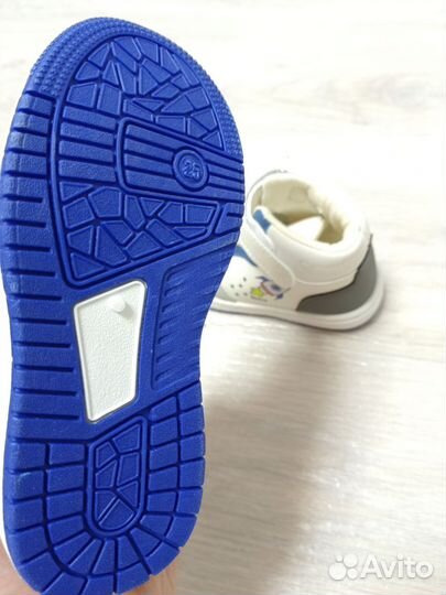 Кеды Waikiki для мальчика (новые)