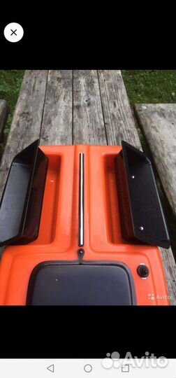 Прикормочный кораблик для рыбалки