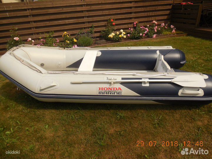 Лодка Honda Marine