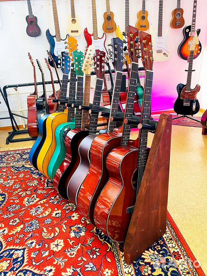 Стойка для 8 гитар