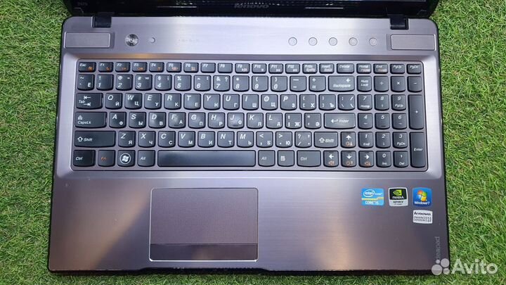 Ноутбук Lenovo i5/6Gb/GT 520M 1Gb