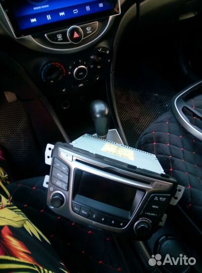 Штатная магнитола на hyundai solaris 1