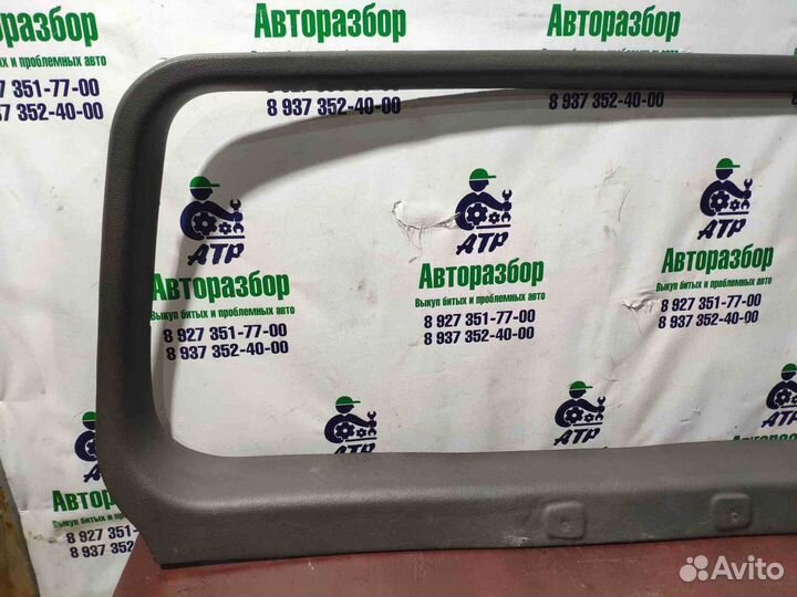 Рамка стекла багажника Mitsubishi Pajero 2