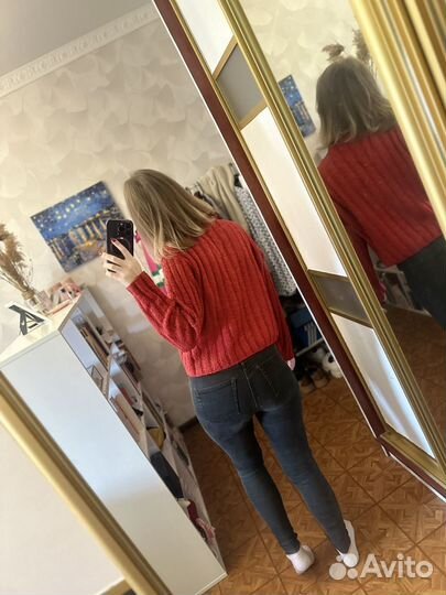 Свитер женский