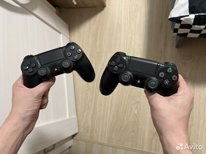 Sony playstation 4 slim