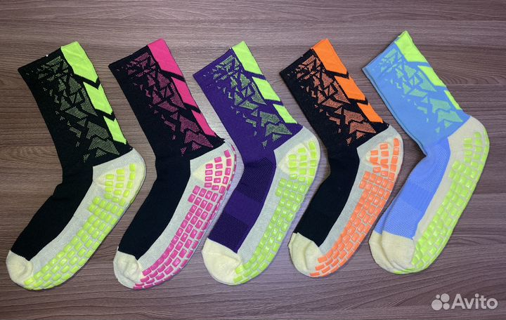 Противоскользящие носки футбольные