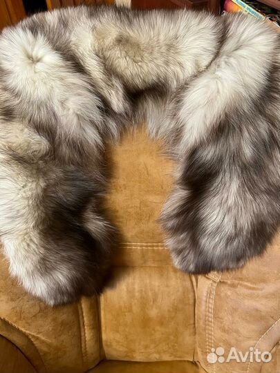 Меховой воротник песец