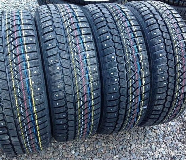 Viatti Brina Nordico V-522 195/60 R15 88T