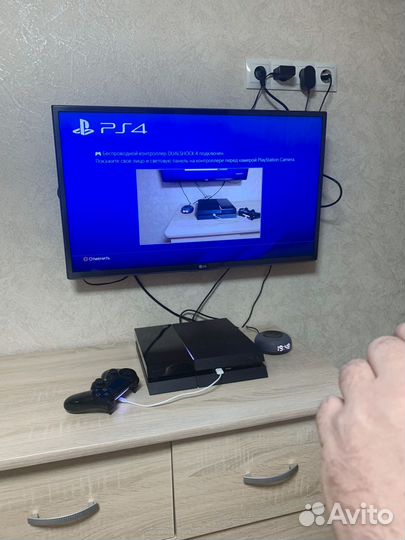 Продам playstation 4