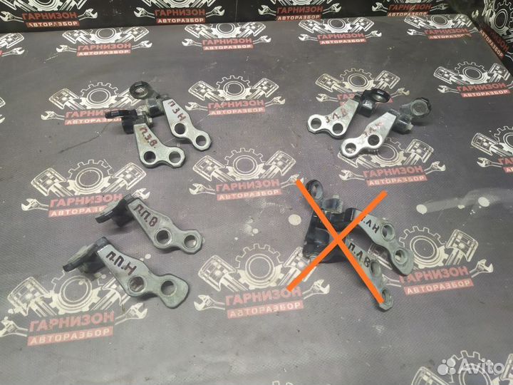 Петля двери Ford Focus 2