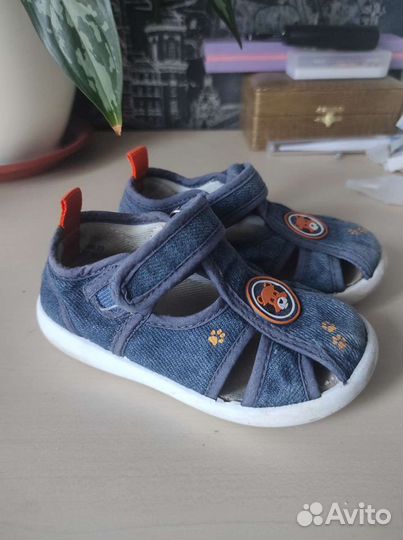 Сандали детские 23 размер