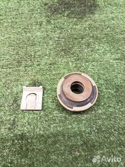 Подушка радиатора основного Audi Q7 2005