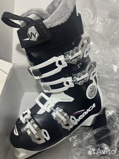 Горнолыжные ботинки