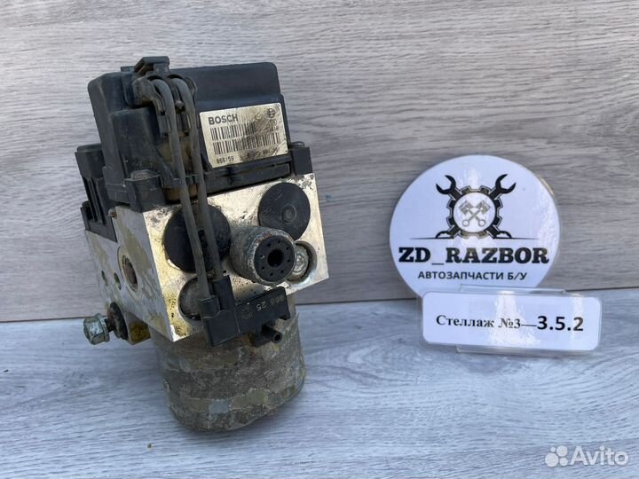 Блок управления ABS Passat 8e0614111ab