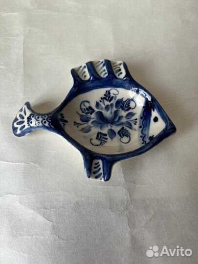 Икорница гжель